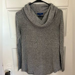 Apt 9 Gray turtleneck sweater